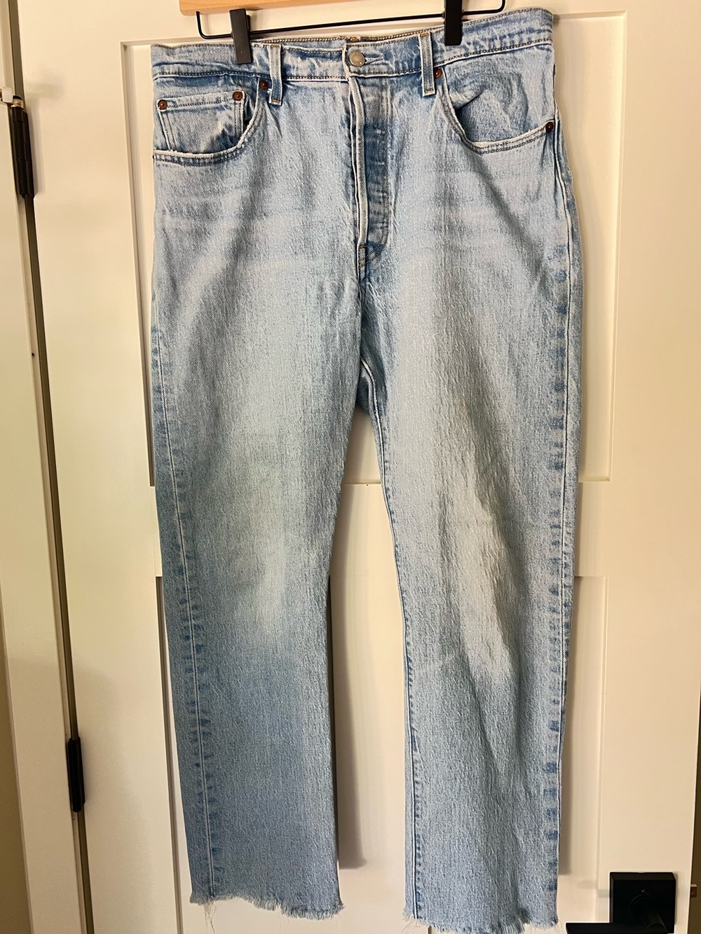 Levi’s 501 Original Women’s Jeans W32 L30 Light Wash Raw Hem Americana